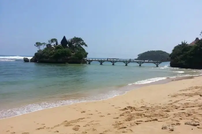 Pantai Panorama Cantik Malang